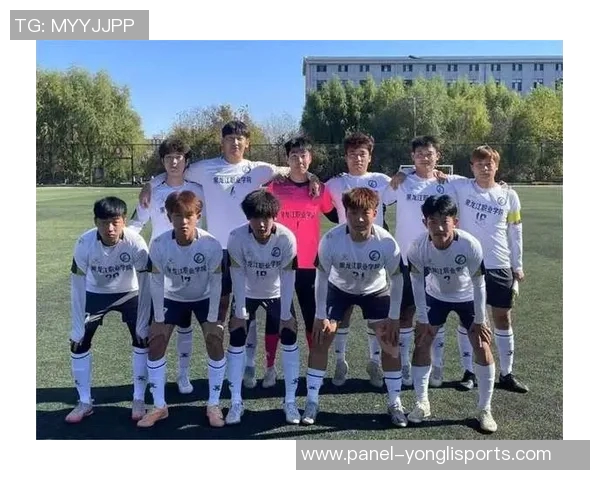 广东宏远足球队奋勇争先展现团队精神与拼搏精神的精彩赛季回顾